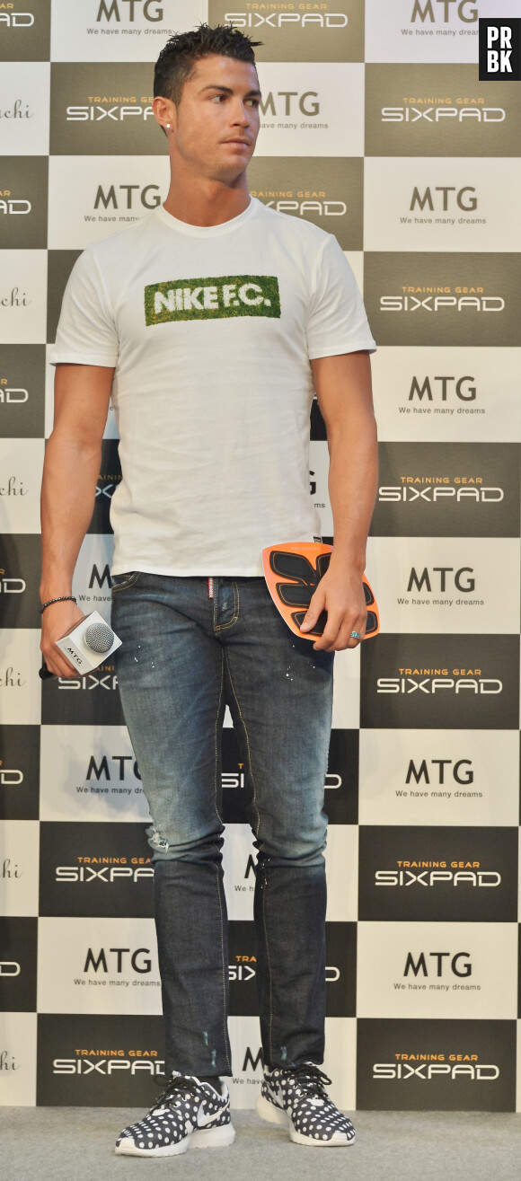 Cristiano Ronaldo à Tokyo, le 8 juillet 2015 pour promouvoir Sixpad