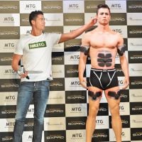 Cristiano Ronaldo découvre son incroyable double créé en imprimante 3D