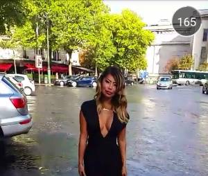 Parisa (Les Marseillais en Thaïlande) : une robe noire décolletée de sa collection dévoilée sur Snapchat, le 14 août 2015