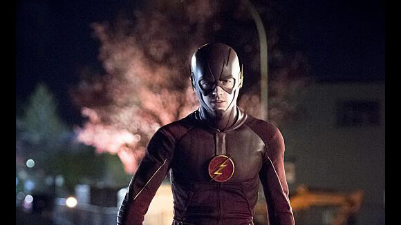 Flash saison 1 : l'étonnante technique de Grant Gustin pour faire tenir son masque