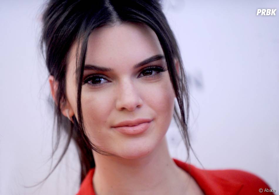Kendall Jenner lors de la promotion du nouveau parfum Estée Lauder à New York le 18 septembre 2015