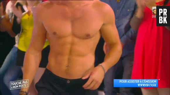 Olivier Dion : le candidat de DALS 6 sexy et torse nu dans TPMP, le 23 septembre 2015
