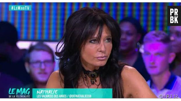 Nathalie (Les Vacances des Anges) sème le doute concernant la sexualité de Vivian, dans Le Mag de la télé-réalité, le 2 octobre 2015, sur NRJ 12