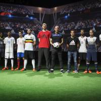 Future Arena, ballon et maillots officiels... Zidane et Adidas lancent l&#039;Euro 2016