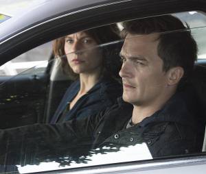 Homeland saison 5 : Claire Danes et Rupert Quinn sur une photo