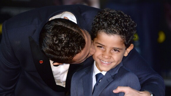 Cristiano Ronaldo "humilie" son fils pendant un concours de coups francs