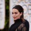 Emilia Clarke sur le tapis-rouge des Golden Globes 2016 le 10 janvier à Los Angeles
