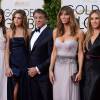Sylvester Stallone avec sa femme et ses filles sur le tapis-rouge des Golden Globes 2016 le 10 janvier à Los Angeles