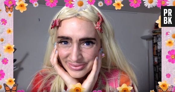Natoo lance la chaîne Youtube "Le petit monde d'Eglandine" avec un tuto contouring barré