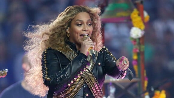 Beyoncé : après les appels au boycott, le SNL parodie "Le jour où Beyoncé est devenue noire"