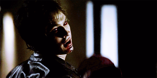 Damon dans The Vampire Diaries