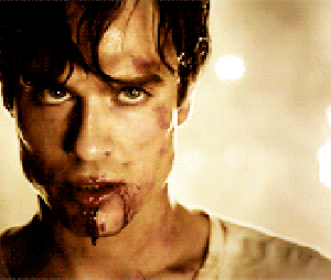 Damon dans The Vampire Diaries