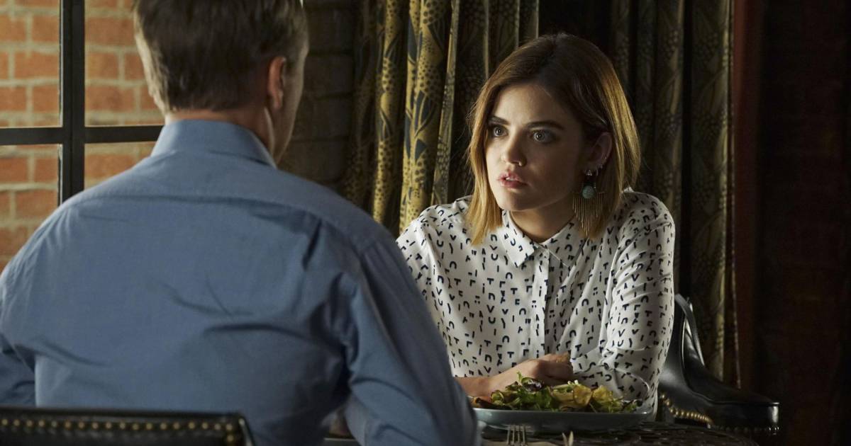 Pretty Little Liars saison 6, épisode 17 : Aria (Lucy Hale) sur une