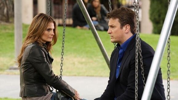 Nathan Fillion (Castle) réagit au départ de Stana Katic... et ça sonne faux