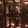 Once Upon a Time saison 5, épiosde 20 : Emma (Jennifer Morrison) et Hook (Colin O'Donoghue) sur une photo