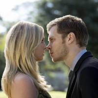 The Vampire Diaries saison 8 : de l&#039;espoir pour Klaus et Caroline ? La réponse de Candice Accola