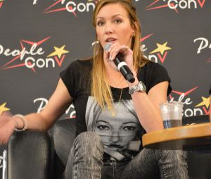 Katie Cassidy à la convention Super Heroes Con 2 le 11 juin 2016