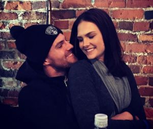 Stephen Amell et Cassandra Jean : un faux mariage ?