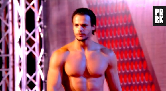 Ninja Warrior : Alex et PJ, Caroline au casting