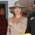     Kloe Kardashian clashe Chloe Moretz en dévoilant ses fesses sur Twitter, l'actrice dément    