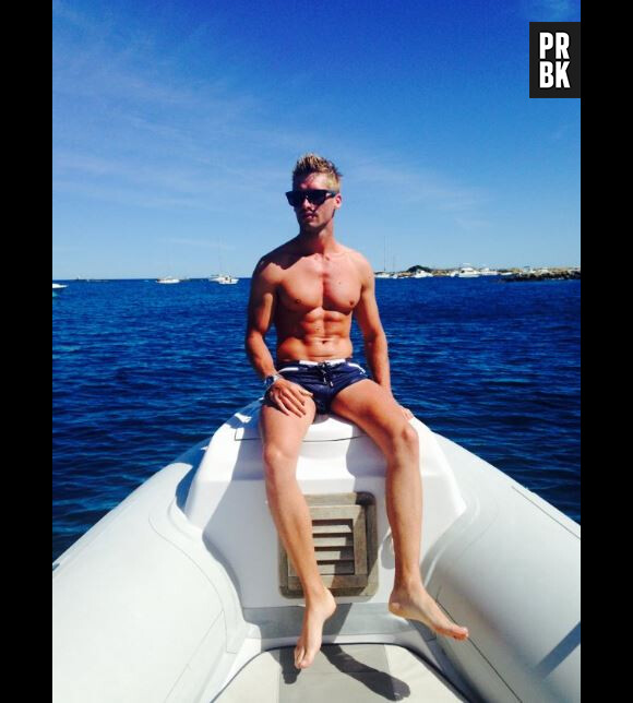 Benoît Dubois à moitié nu : son torse musclé fait grimper la température !