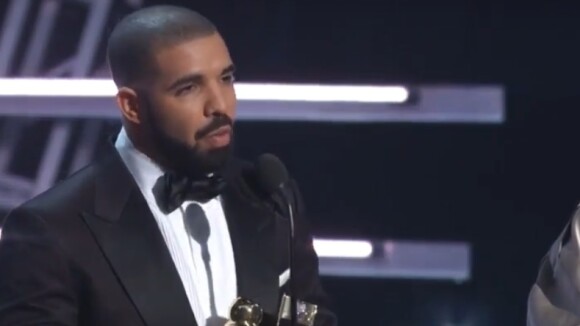 Rihanna : Drake toujours amoureux ? Sa déclaration d'amour aux MTV VMA 2016