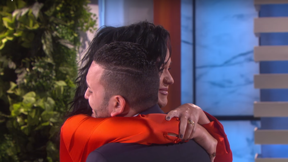 Katy Perry émue aux larmes : sa jolie surprise pour un survivant de la tuerie d'Orlando