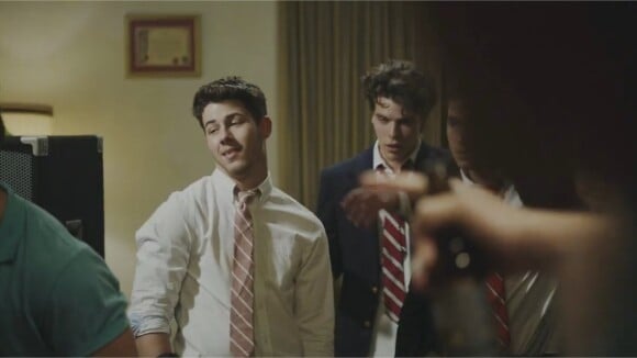Nick Jonas méconnaissable dans Goat, son nouveau film