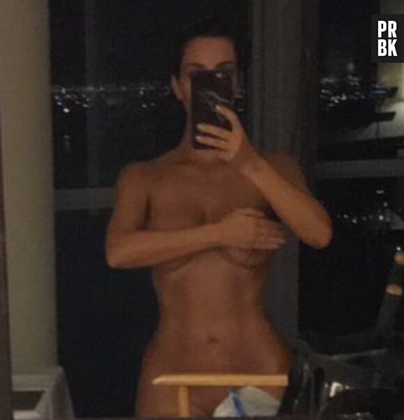 Kim Kardashian nue sur Snapchat, les photos et la vidéo hot !