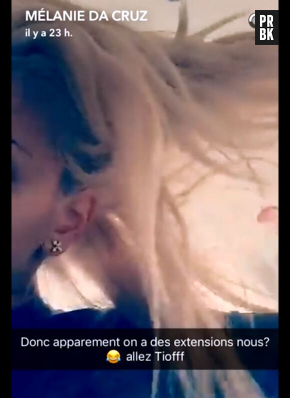 Mélanie Da Cruz a d'abord démenti sur Snapchat avoir des extensions avant d'expliquer qu'elle n'avait pas les "cheveux morts".