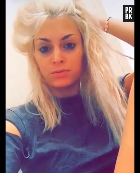 Mélanie Da Cruz fière de ses cheveux crêpus sur Snapchat.