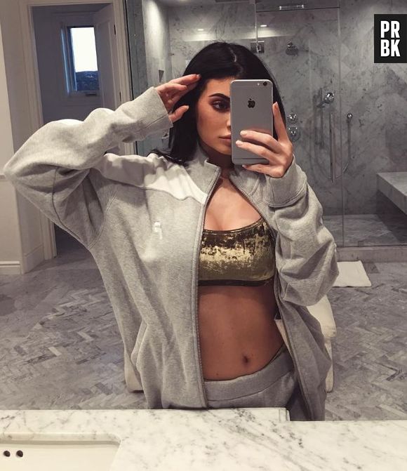 Kylie Jenner accusée par les internautes d'avoir refait ses seins : a-t-elle encore dit oui à la chirurgie esthétique ?