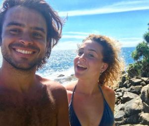 Candice et Jérémy de Koh Lanta 2016 en couple ? Jean-Luc confie qu'il va rejoindre "les amoureux" dans leur périple en Asie.