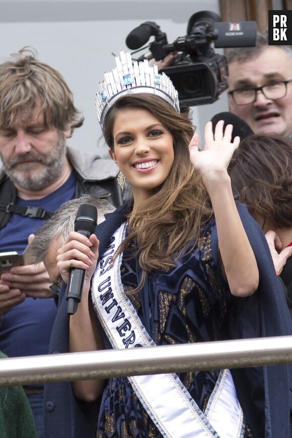 Iris Mittenaere (Miss Univers 2016) : découvrez le prix et tous les secrets de sa couronne !