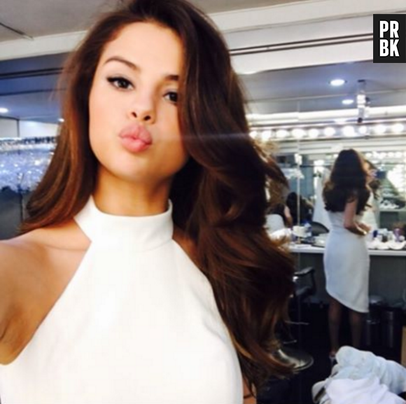 Selena Gomez métamorphosée : elle change radicalement de tête