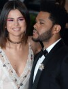  Selena Gomez et The Weeknd : le couple fait sa première apparition officielle au Met Gala 2017 ! 