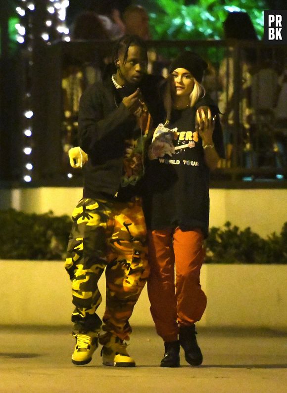 Kylie Jenner : son mec Travis Scott arrêté ? Il aurait incité les gens à créer une émeute en plein concert !