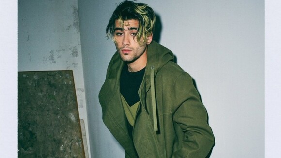 Zayn x Versus : Zayn Malik et Bella Hadid jouent les égéries ultra lookées pour la collab