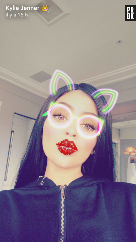 Kylie Jenner gâtée par son chéri : Travis Scott lui a offert un collier en diamants à 60.000 dollars !