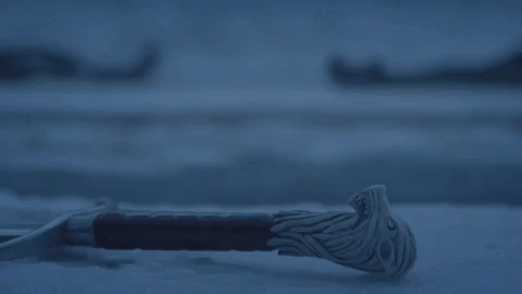 Game of Thrones saison 7 : l'épée de Jon Snow vivante ? La folle théorie