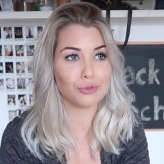 EnjoyPhoenix avec les cheveux gris ? Non, la Youtubeuse opte pour du "blond polaire" !