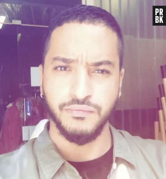 Slimane a changé de tête : fini le brun, le chanteur de The Voice est passé au blond polaire !