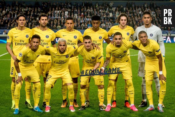 Les Rolling Stones et le PSG s'associent... pour une collection de prêt-à-porter !