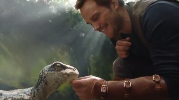Jurassic World Fallen Kingdom : Chris Pratt en mode câlin dans un premier teaser