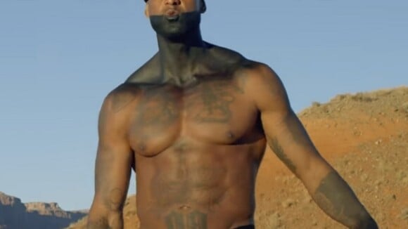 Clip "Friday" : Booba dans le désert en mode "Star Wars"