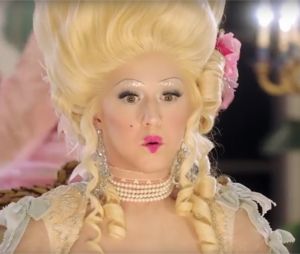 Katy Perry en Marie Antoinette dans le clip de Hey Hey Hey