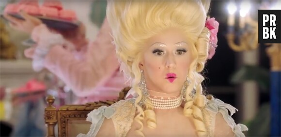 Katy Perry en Marie Antoinette dans le clip de Hey Hey Hey