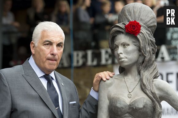Amy Winehouse : son père Mitch pense que le fantôme de la chanteuse décédée lui rend visite !