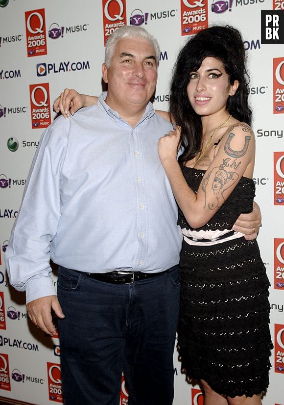 Amy Winehouse : son père Mitch pense que le fantôme de la chanteuse décédée lui rend visite !
