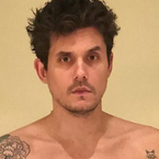Star Wars 8 : John Mayer lance le Kylo Ren Challenge et le web s'enflamme !